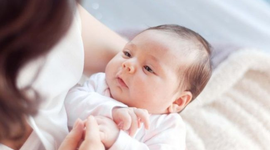 Làm gì khi trẻ sơ sinh 1 tháng tuổi bị nghẹt mũi?