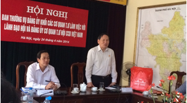 Công ty TNHH Nhất Nhất tặng quà cho các đồng chí Lãnh đạo TW Hội Cựu chiến binh trong Hội nghị Ban thường vụ Đảng ủy khối cơ quan trung ương làm việc với Lãnh đạo Hội và Đảng ủy Cơ quan TW Hội Cựu chiến binh Việt Nam
