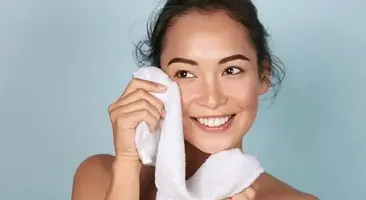 Da khô căng sau khi rửa mặt, phải làm sao để khắc phục?