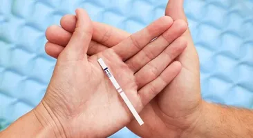 Sử dụng que thử thai đúng cách: Giải đáp các thắc mắc thường gặp