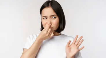 Vùng kín có mùi khai: 4 cách khắc phục nhanh chóng