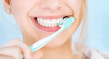 Răng ê buốt kéo dài, phải làm sao?