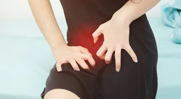 Khí hư như bã đậu có mùi tanh cảnh báo bệnh gì?