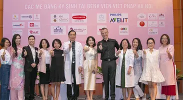 Nhất Nhất tham gia sự kiện “Giao lưu các mẹ đăng ký sinh tại BV Việt Pháp”