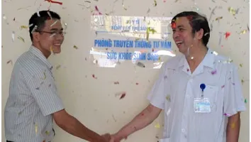 Công ty TNHH Nhất Nhất tài trợ Phòng Truyền thông Tư vấn Sức khỏe sinh sản – Bệnh viện Phụ sản Trung Ương.