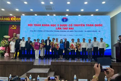 Nhất Nhất tham dự Hội thảo Y Dược cổ truyền toàn quốc lần thứ 2