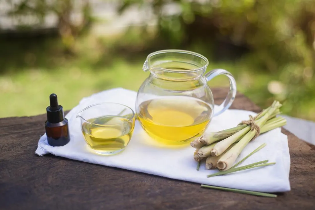Tinh dầu sả có khả năng xua đuổi muỗi và côn trùng