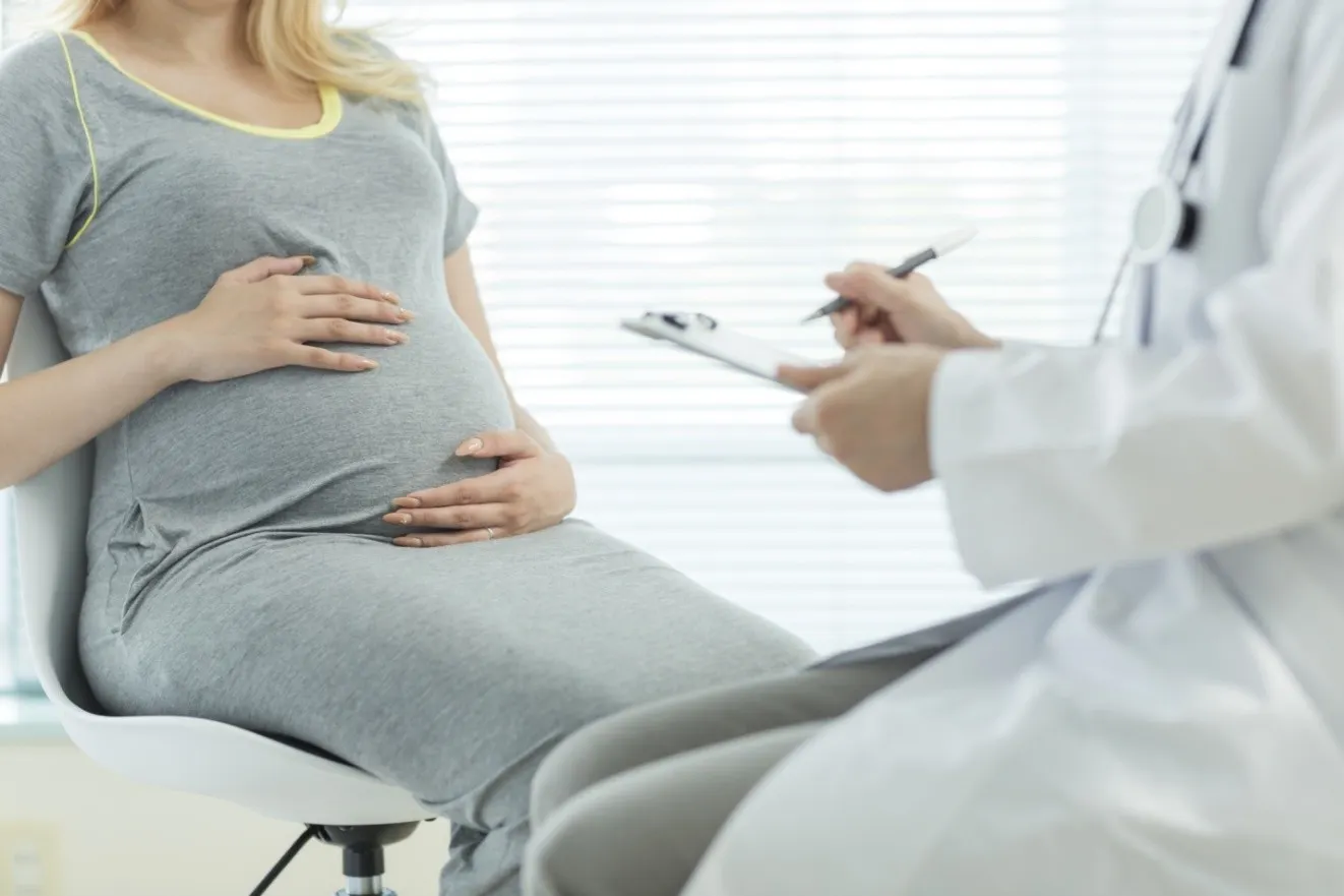bà bầu bị u xơ tử cung